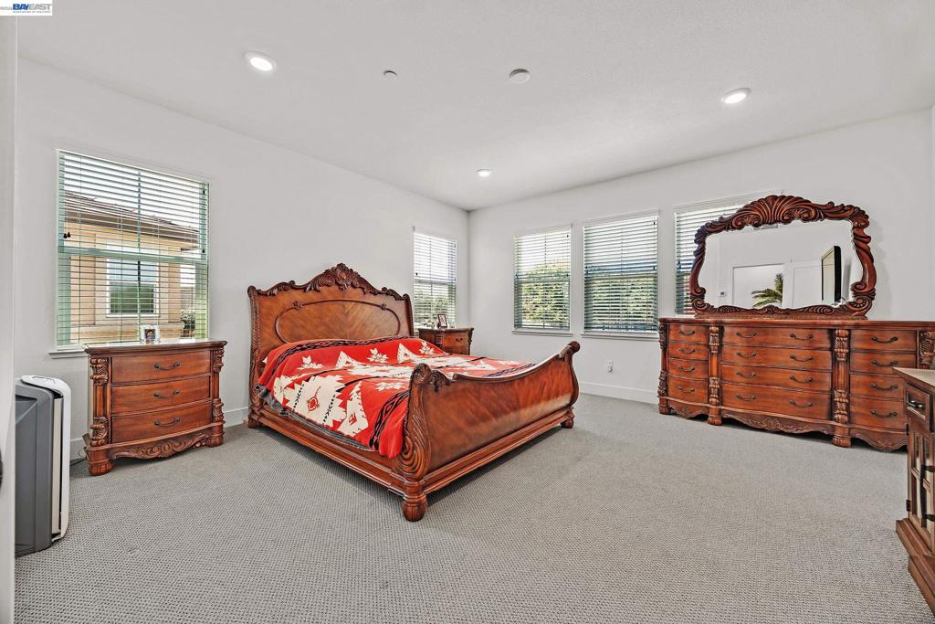52 Redberry Loop, Brentwood (CC), CA 94513-1681