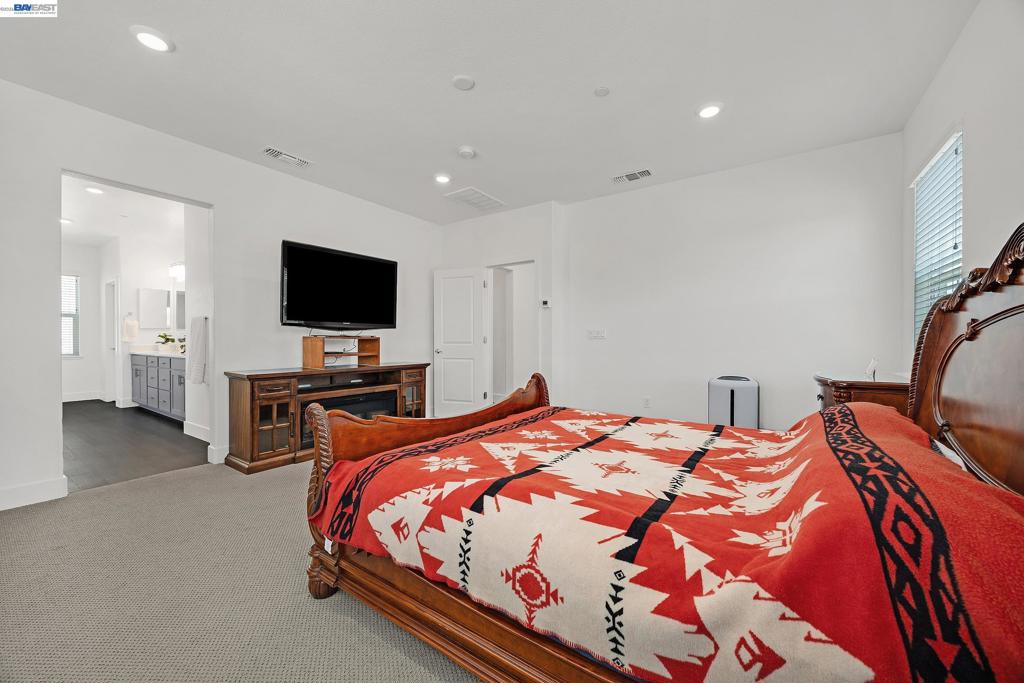 52 Redberry Loop, Brentwood (CC), CA 94513-1681