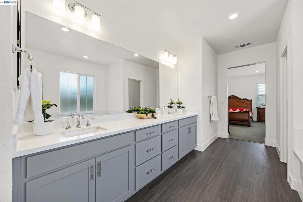 52 Redberry Loop, Brentwood (CC), CA 94513-1681