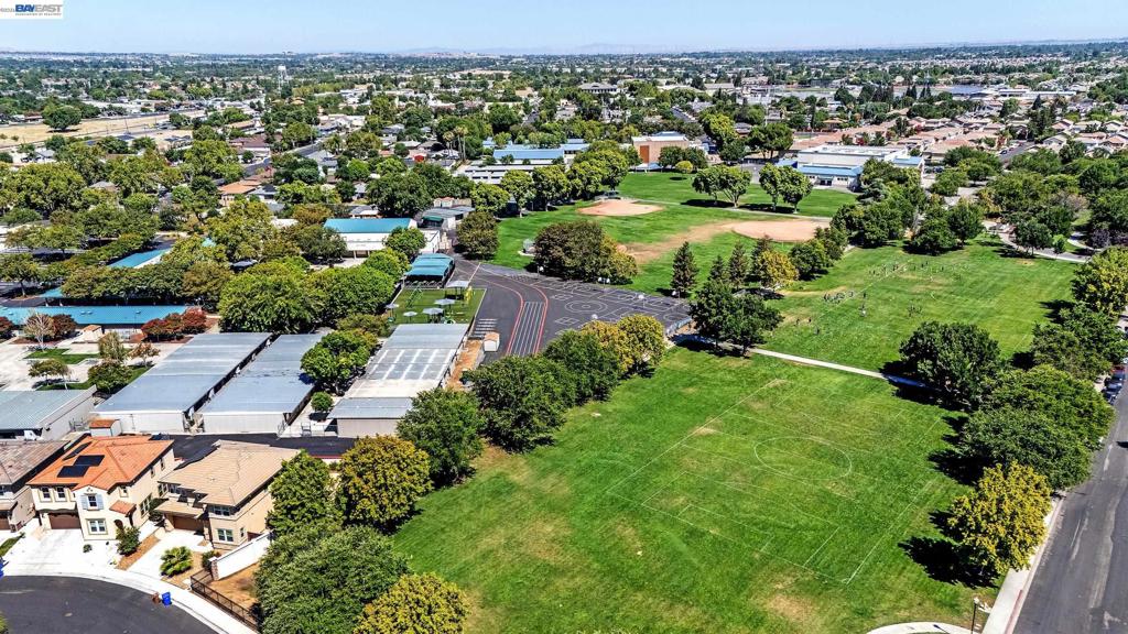 52 Redberry Loop, Brentwood (CC), CA 94513-1681
