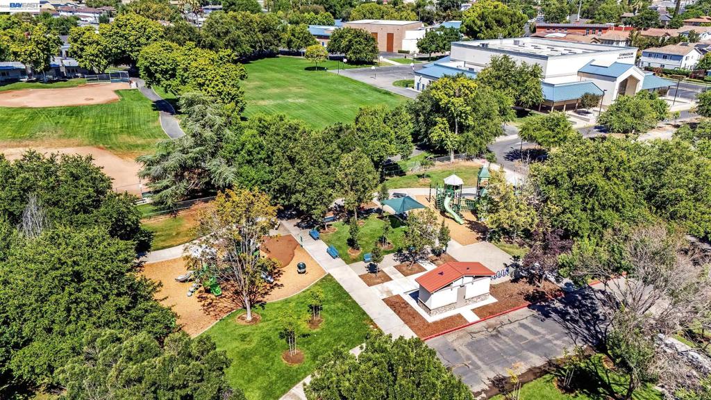 52 Redberry Loop, Brentwood (CC), CA 94513-1681