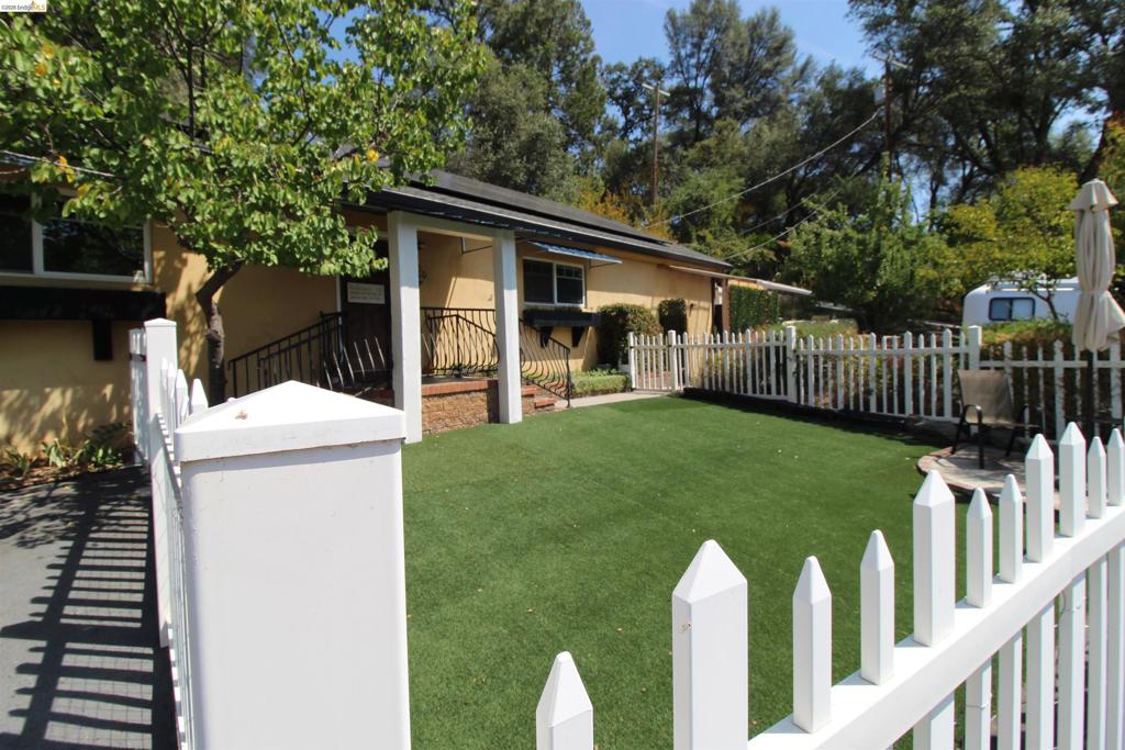 600 Woods Creek Dr, Sonora, CA 95370