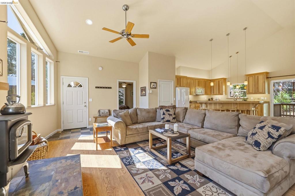 29392 Alpine Dr, Cold Springs, CA 95335