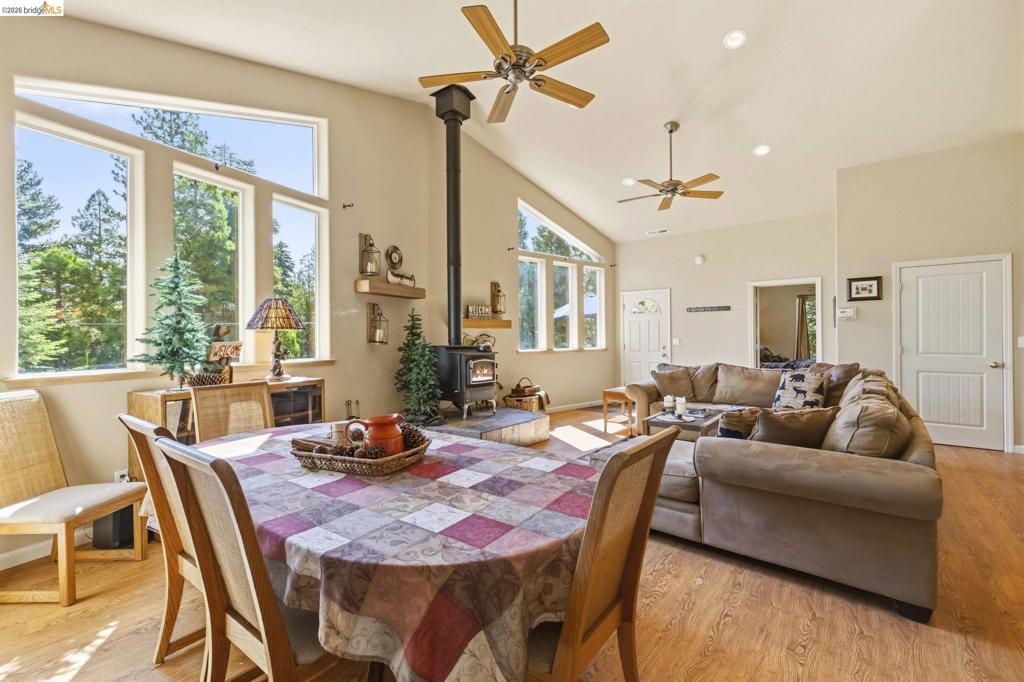 29392 Alpine Dr, Cold Springs, CA 95335