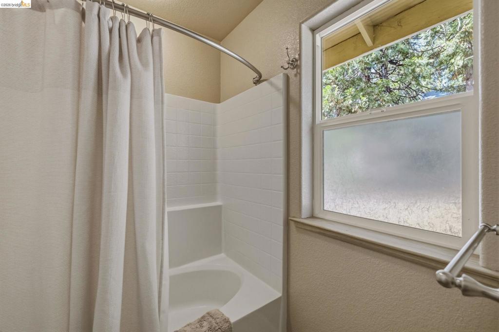 29392 Alpine Dr, Cold Springs, CA 95335