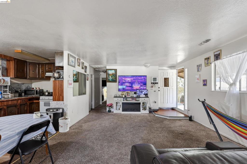 628 Olive Street, Sonora, CA 95370-5171