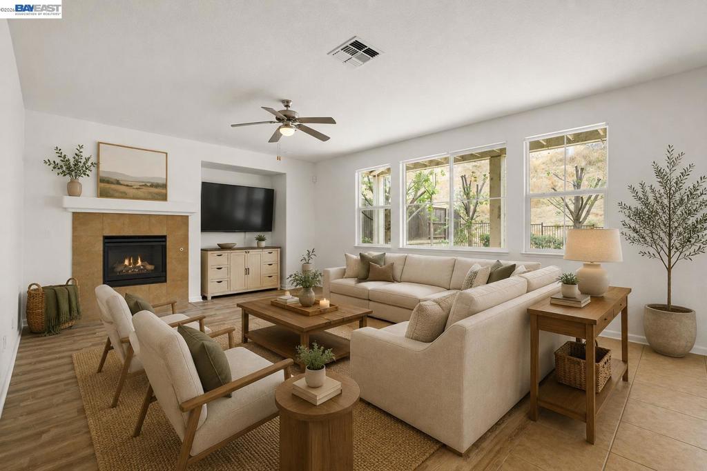 9100 Golf Canyon Dr, Patterson, CA 95363