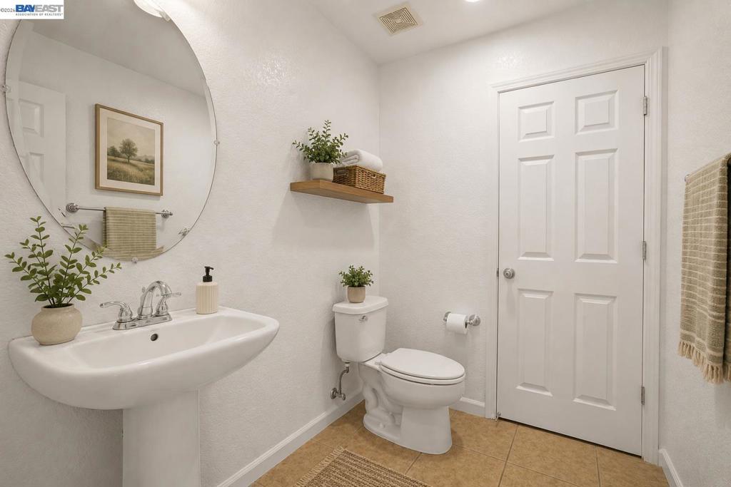 9100 Golf Canyon Dr, Patterson, CA 95363
