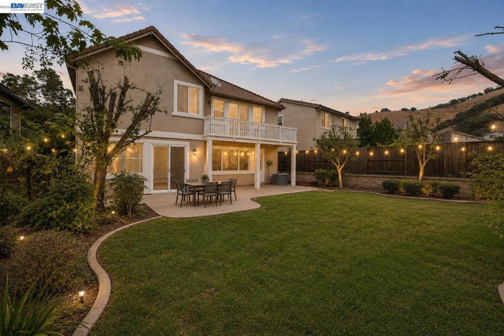 9100 Golf Canyon Dr, Patterson, CA 95363