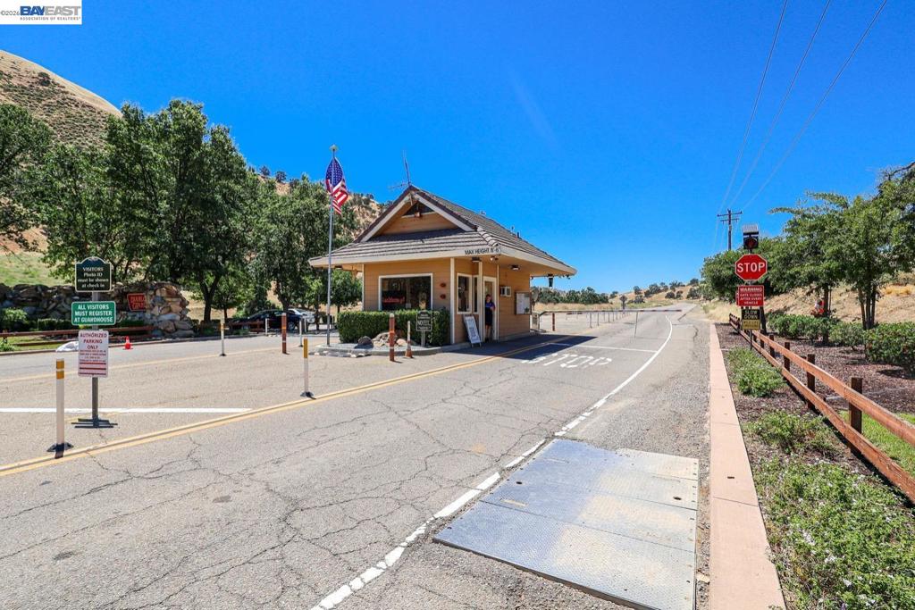 9100 Golf Canyon Dr, Patterson, CA 95363