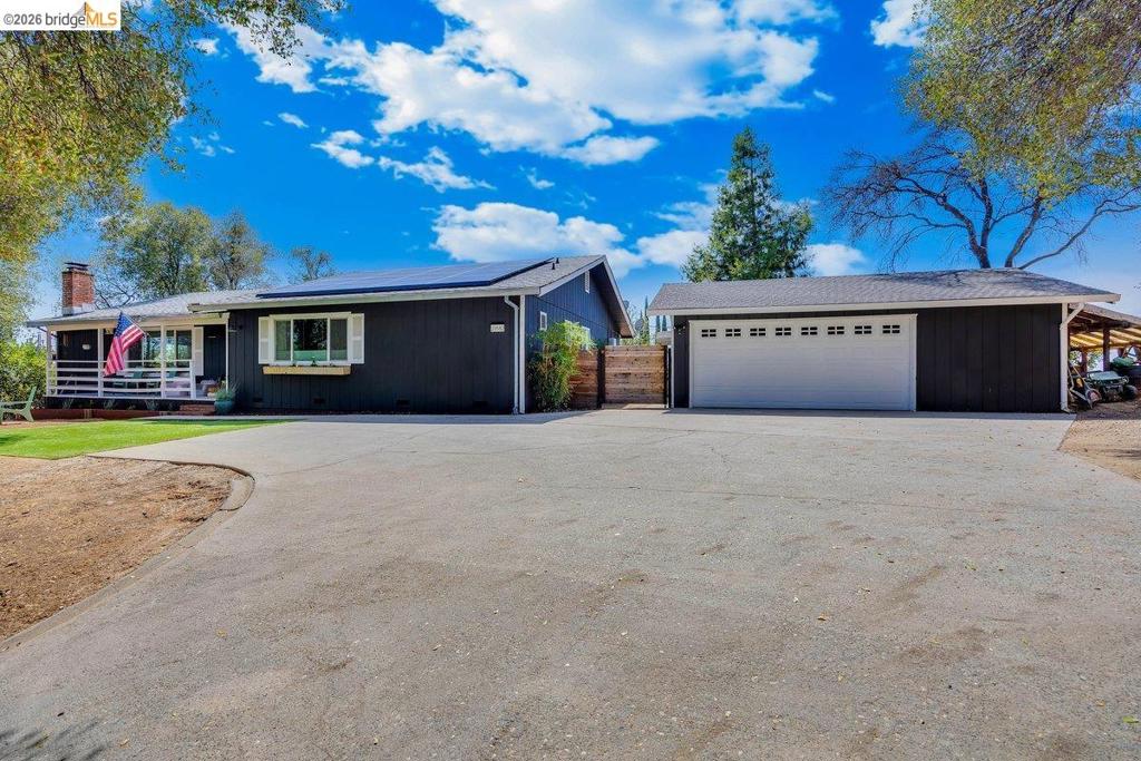 20582 Eureka Dr, Sonora, CA 95370