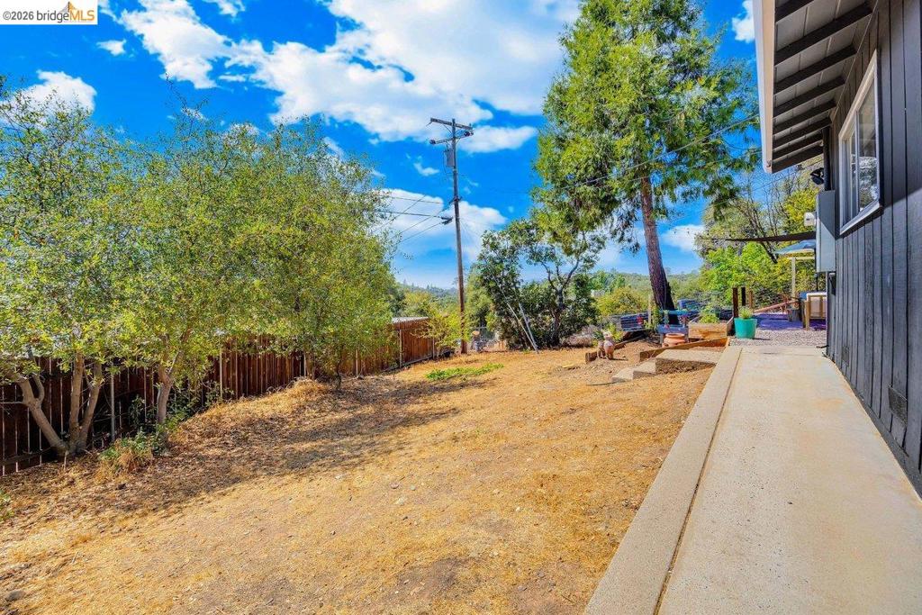 20582 Eureka Dr, Sonora, CA 95370