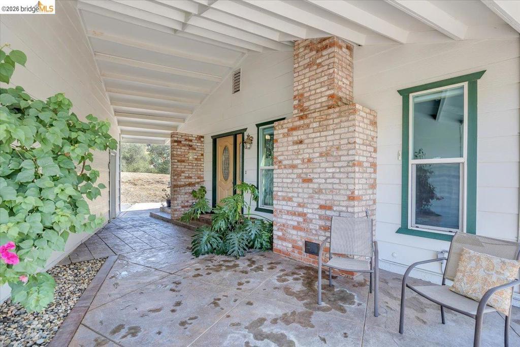 9790 O Neil Ct, Jamestown, CA 95327