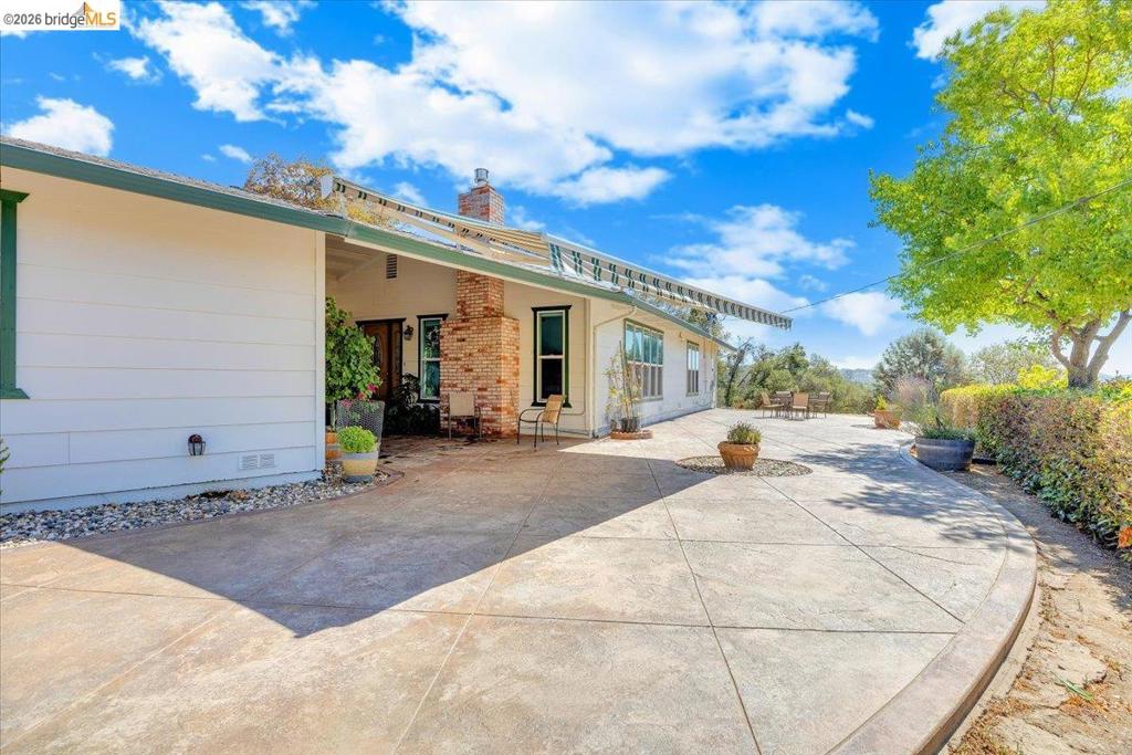 9790 O Neil Ct, Jamestown, CA 95327