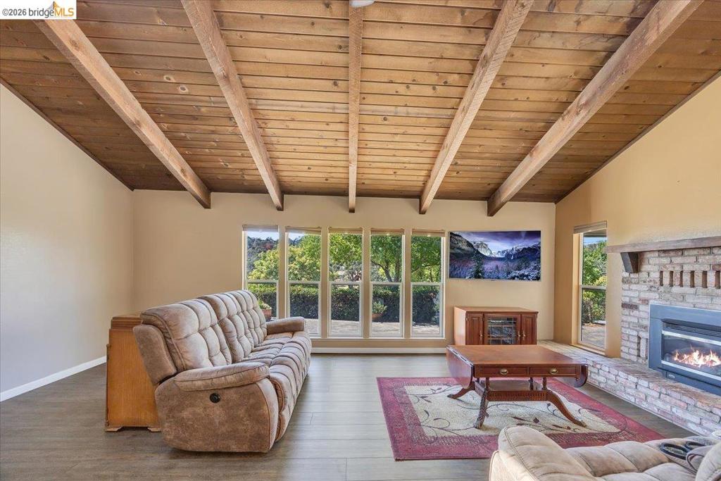 9790 O Neil Ct, Jamestown, CA 95327