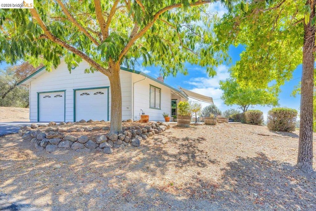 9790 O Neil Ct, Jamestown, CA 95327