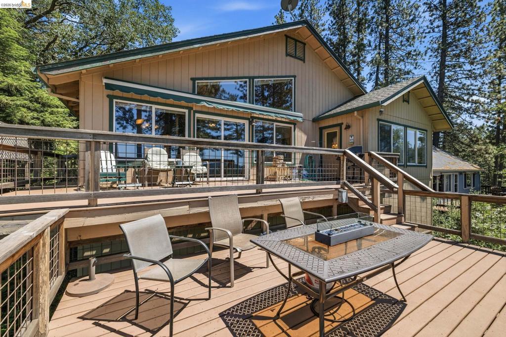 19922 Middle Camp Sugarpine RD, Twain Harte, CA 95383