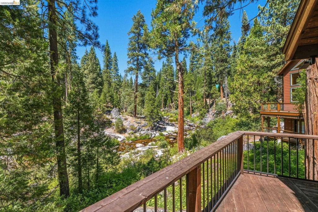 31470 Old Strawberry Rd, Strawberry, CA 95364