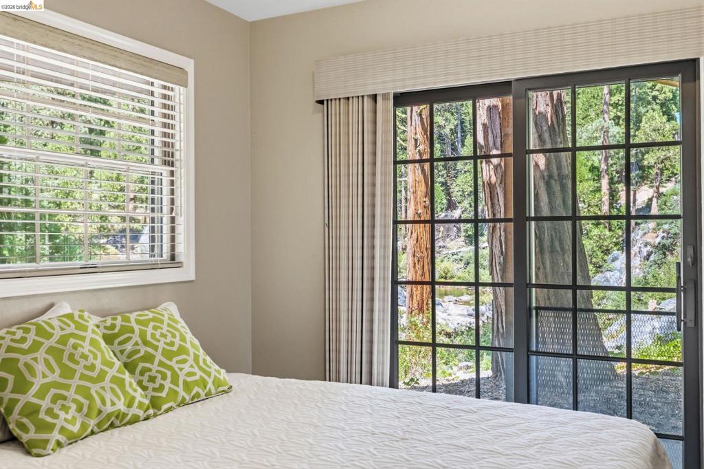 31470 Old Strawberry Rd, Strawberry, CA 95364