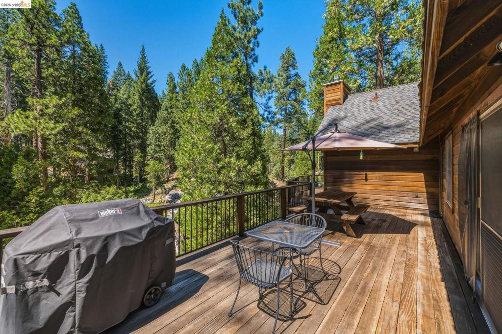 31470 Old Strawberry Rd, Strawberry, CA 95364