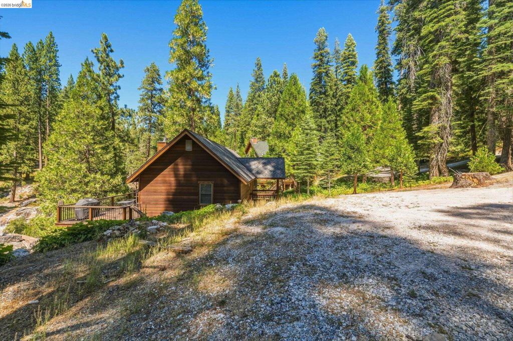 31470 Old Strawberry Rd, Strawberry, CA 95364