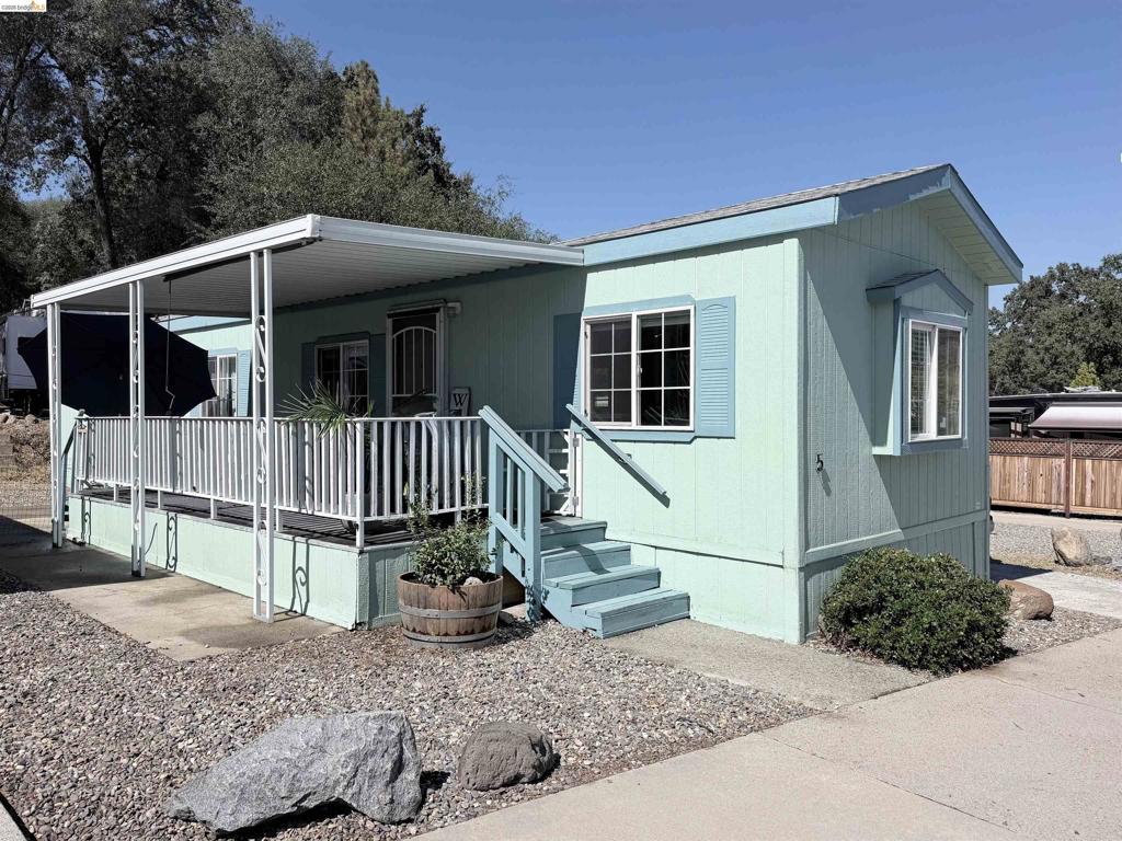 14192 Tuolumne Road, Sonora, CA 95370-0000