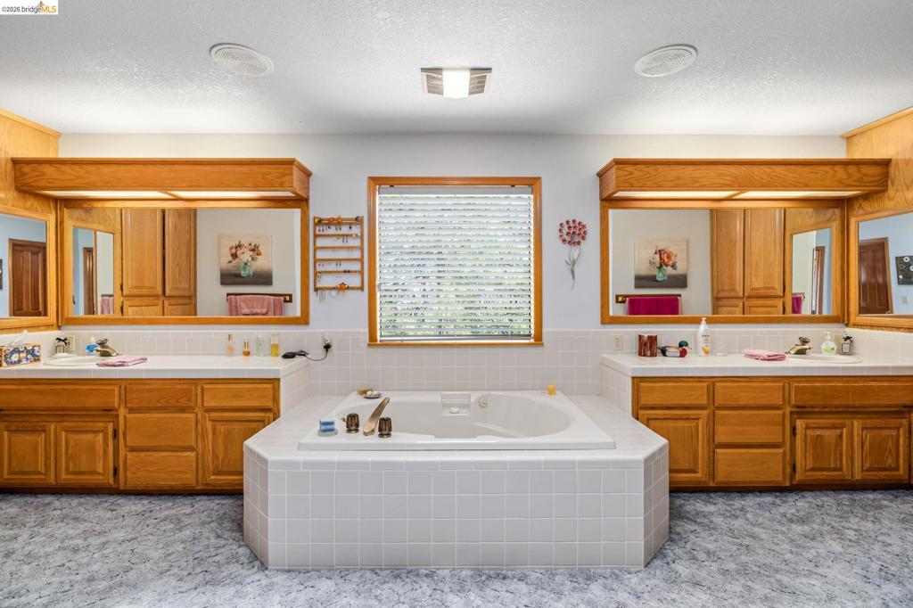 11335 Bridal Veil, Groveland, CA 95321-0000