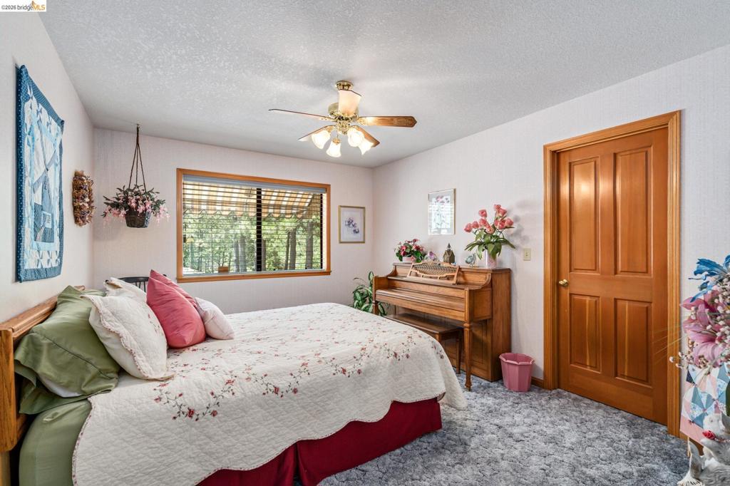 11335 Bridal Veil, Groveland, CA 95321-0000