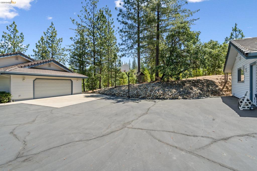11335 Bridal Veil, Groveland, CA 95321-0000