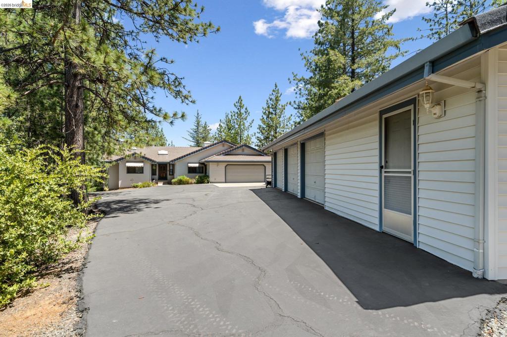11335 Bridal Veil, Groveland, CA 95321-0000
