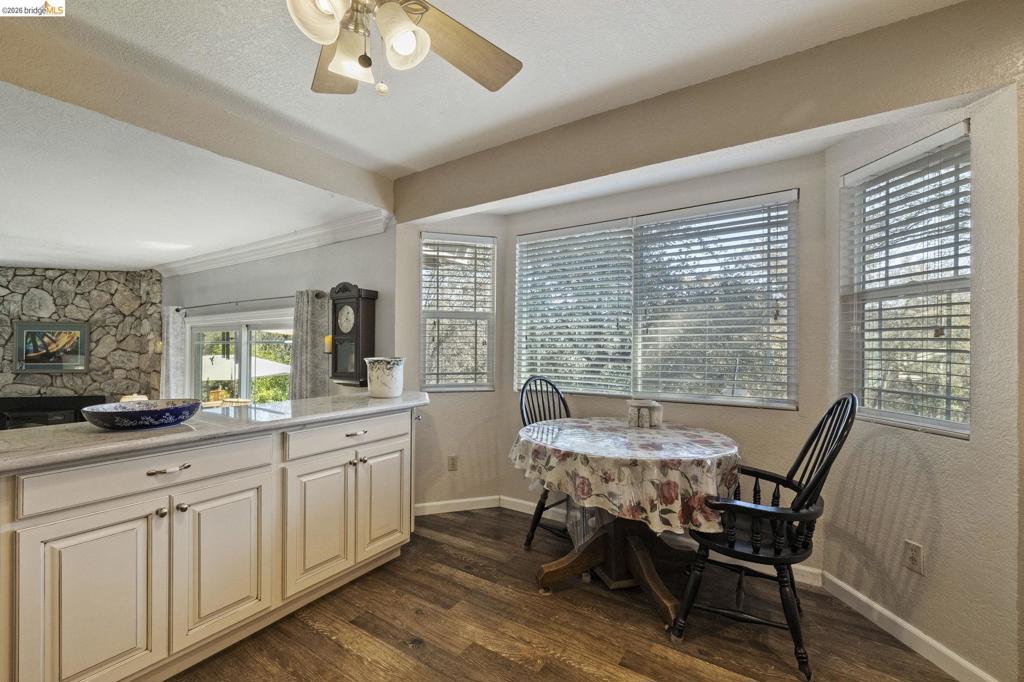 14201 Hillview Ct, Sonora, CA 95370