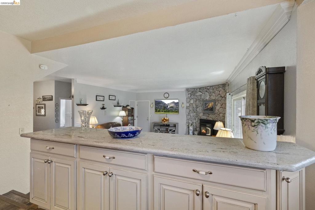 14201 Hillview Ct, Sonora, CA 95370