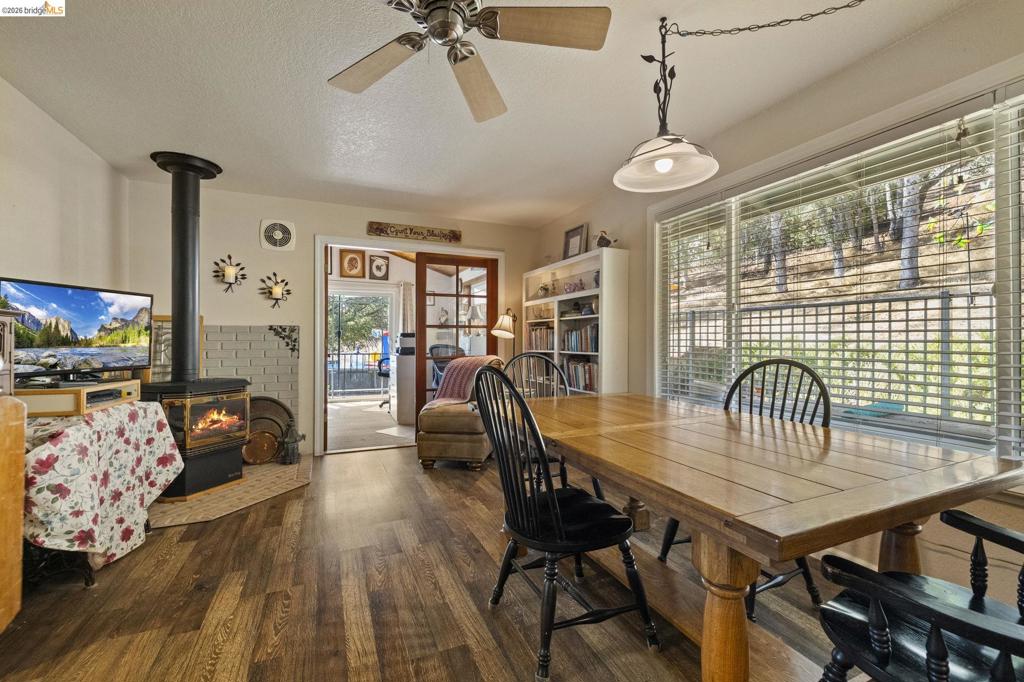 14201 Hillview Ct, Sonora, CA 95370