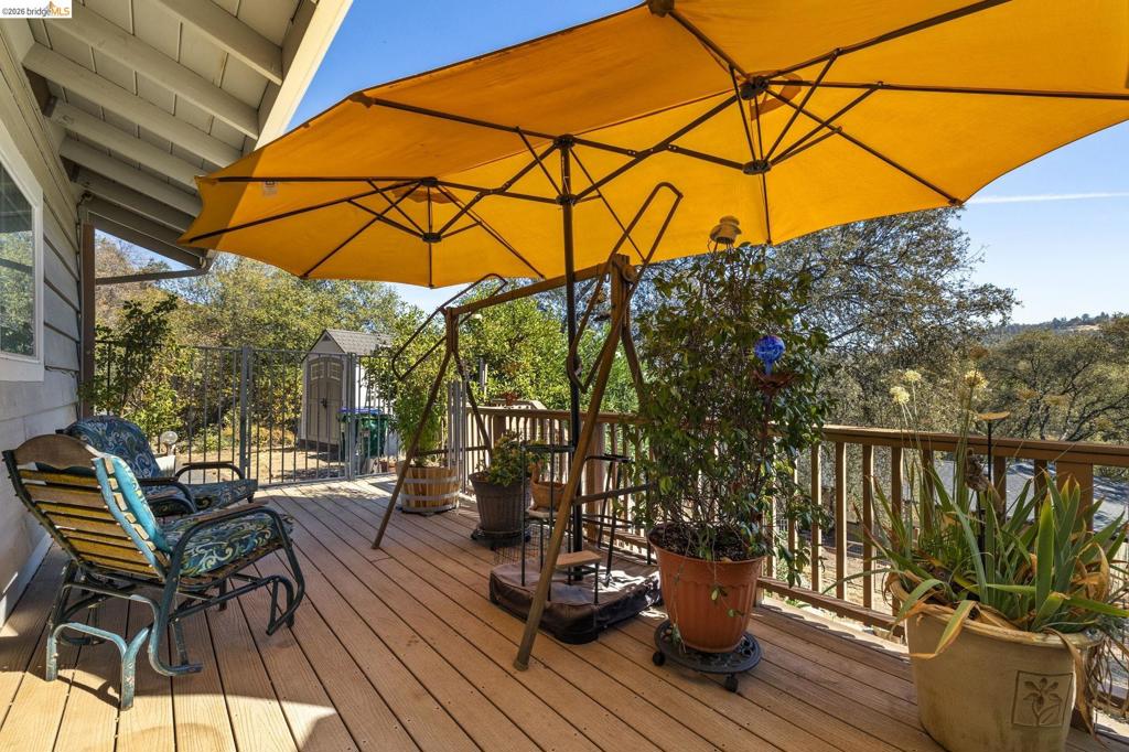 14201 Hillview Ct, Sonora, CA 95370