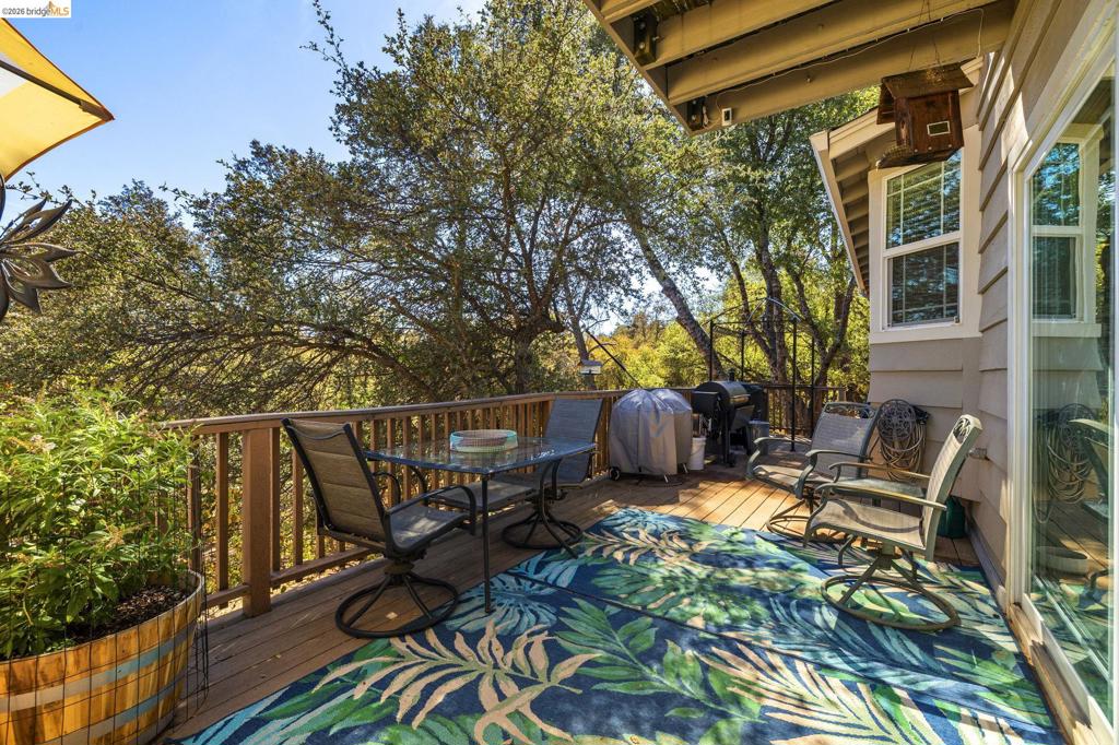 14201 Hillview Ct, Sonora, CA 95370