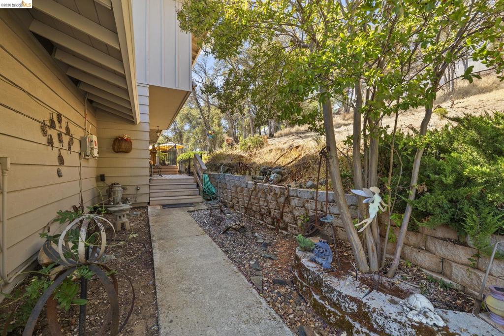 14201 Hillview Ct, Sonora, CA 95370