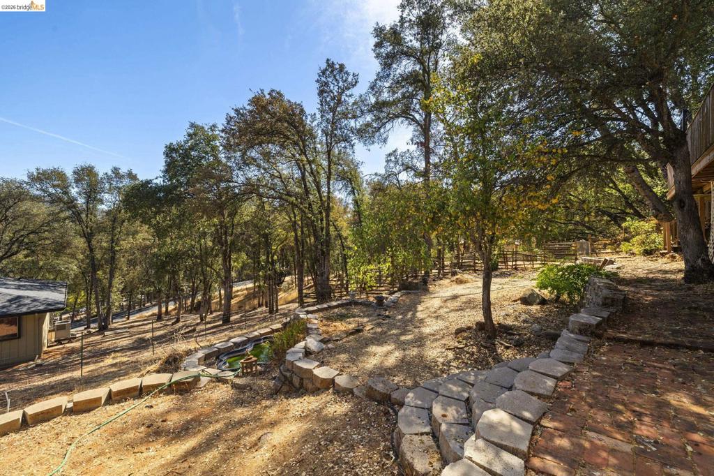 14201 Hillview Ct, Sonora, CA 95370