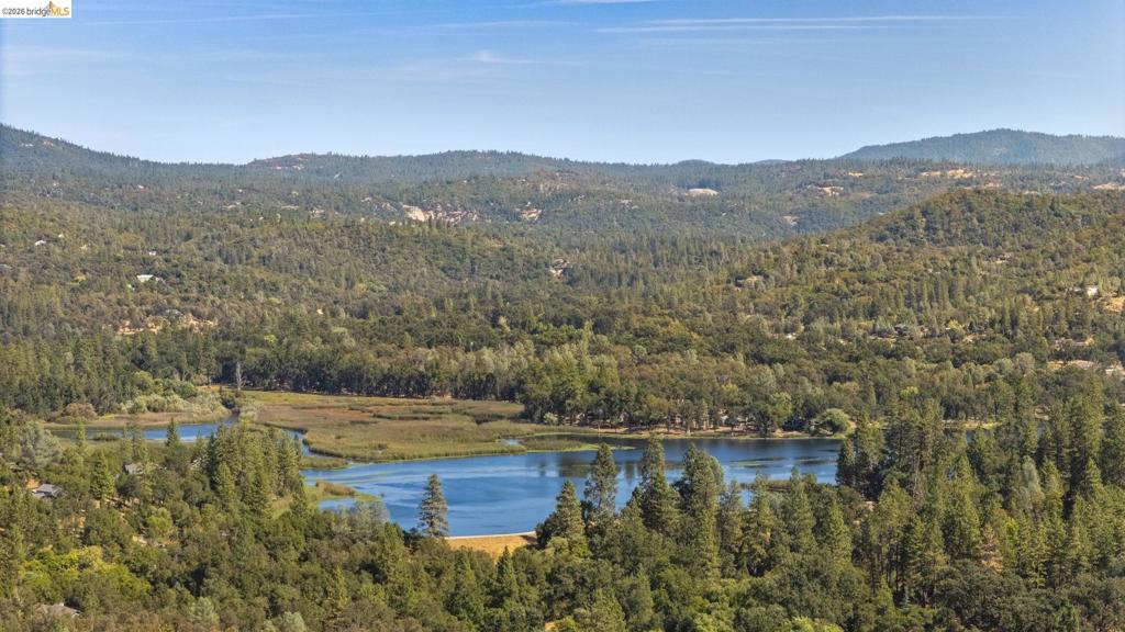 14201 Hillview Ct, Sonora, CA 95370