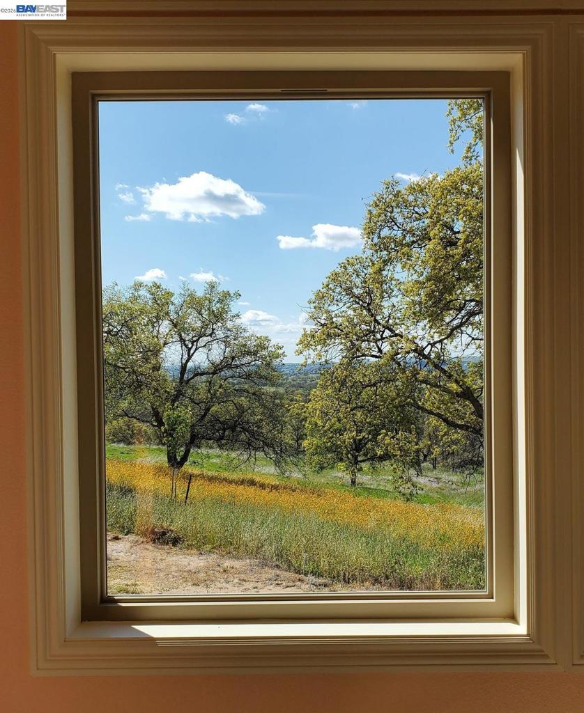 34310 Barn Owl Rd, Raymond, CA 93653