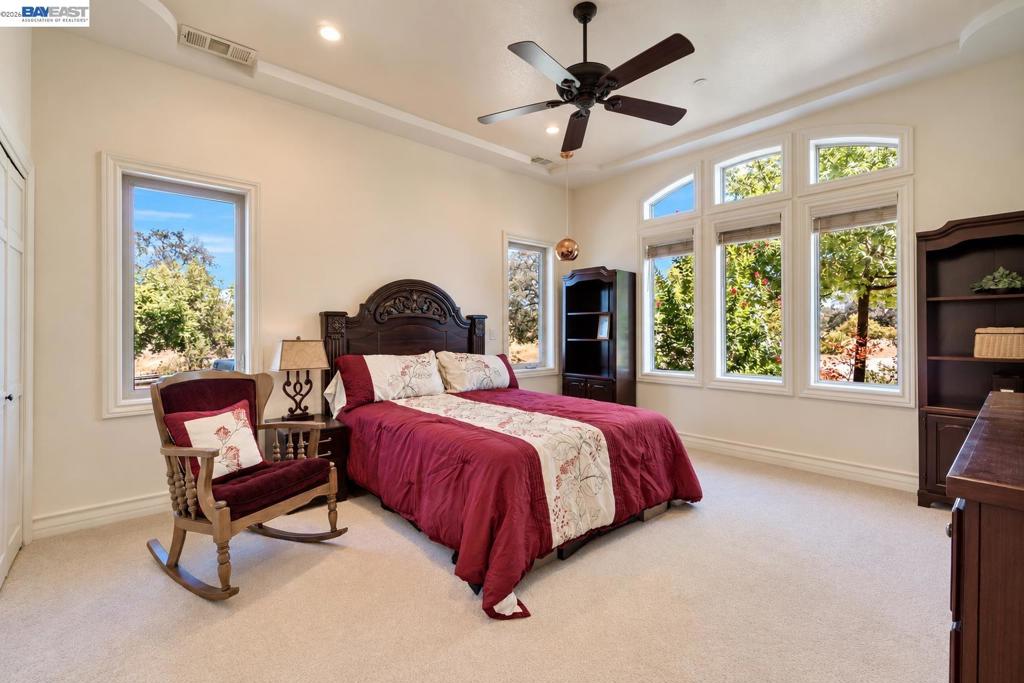 34310 Barn Owl Rd, Raymond, CA 93653