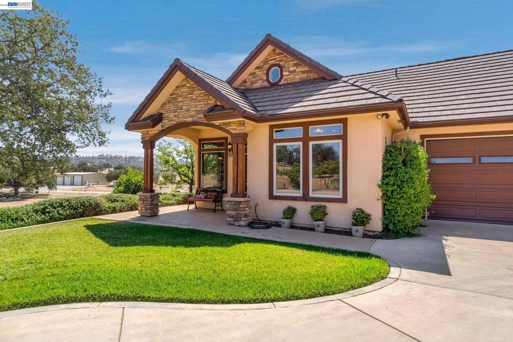 34310 Barn Owl Rd, Raymond, CA 93653