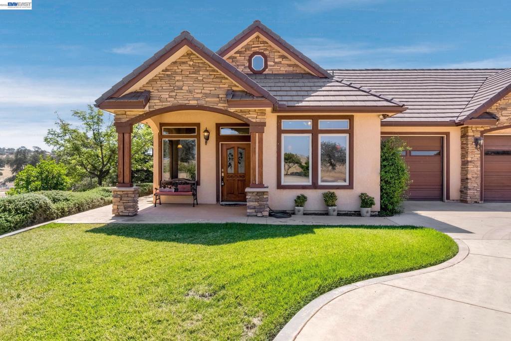 34310 Barn Owl Rd, Raymond, CA 93653