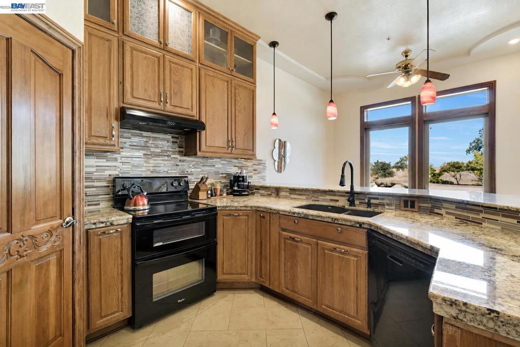 34310 Barn Owl Rd, Raymond, CA 93653