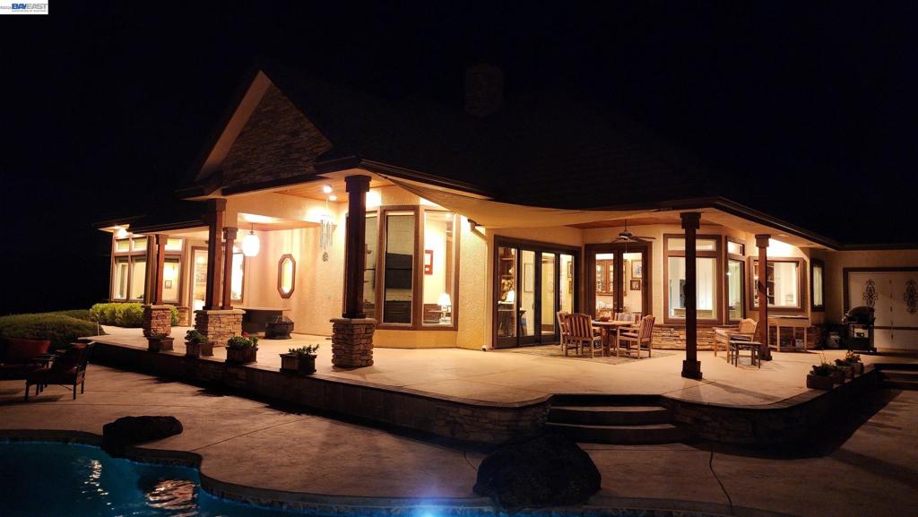 34310 Barn Owl Rd, Raymond, CA 93653