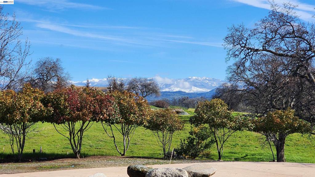 34310 Barn Owl Rd, Raymond, CA 93653