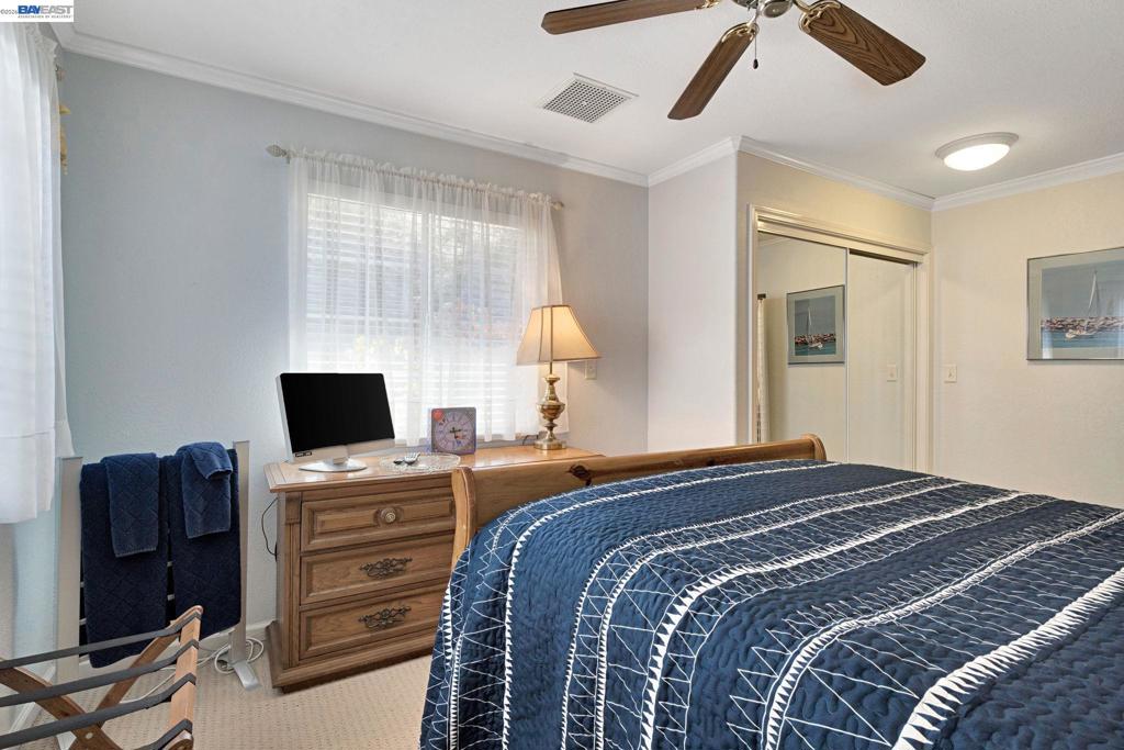 39309 Forest Park Ln, Oakhurst, CA 93644