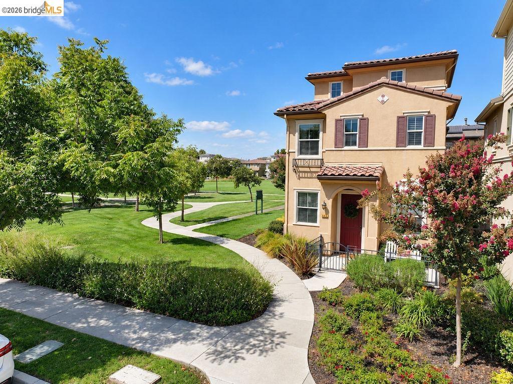 806 Queen Palm Ln, Brentwood (CC), CA 94513