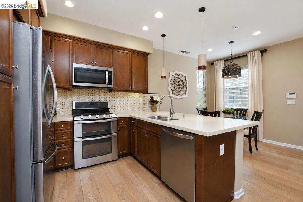 806 Queen Palm Ln, Brentwood (CC), CA 94513