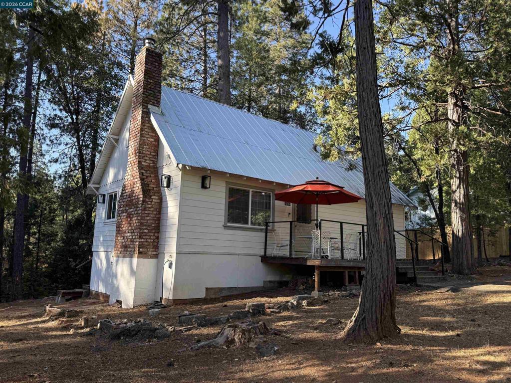 16764 Estralita Dr, Sonora, CA 95370