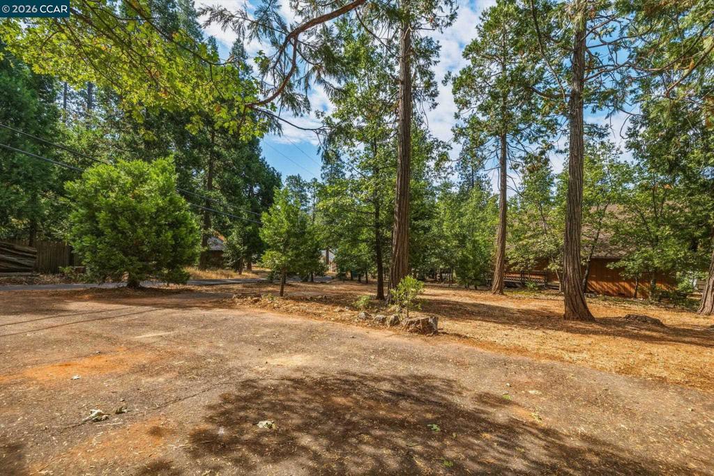16764 Estralita Dr, Sonora, CA 95370
